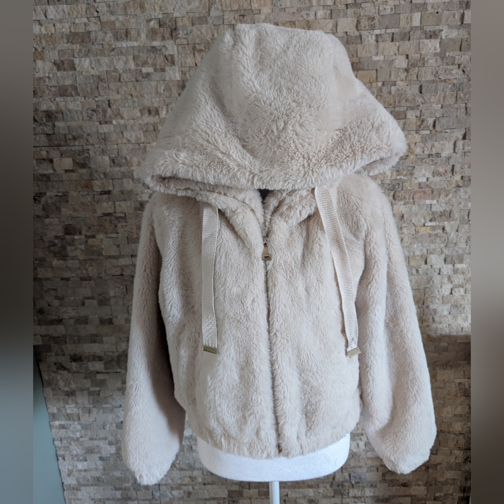 Faux Fur Hooded Cream Beige Cropped Jacket Elevated Loungewear Quiet Luxury XS image 2